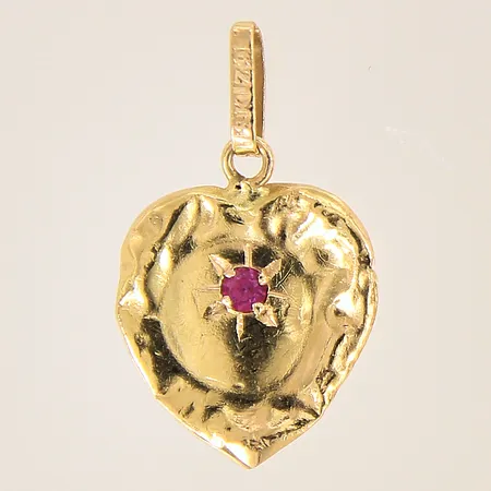 Hänge med rosa sten, defekt, bucklig, 18K  Vikt: 0,9 g