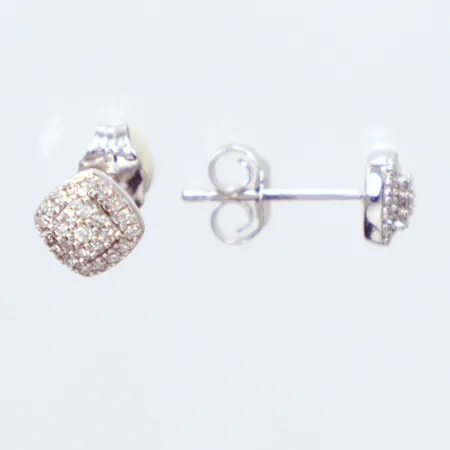 Ett par örhängen vitguld, Ø5,9mm, diamanter 48x ca. 0,01ct, 18K Vikt: 1,5 g
