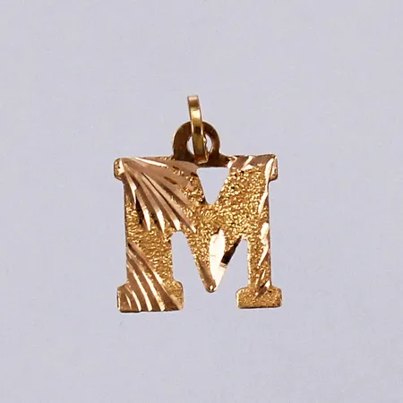 Hänge, bokstav M, ostämplad, längd: ca 1,9cm, bredd: ca 11mm, 21K Vikt: 0,8 g