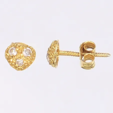 Ett par örhängen med vita stenar, Ø7mm, skruvlås, 22K Vikt: 1,8 g