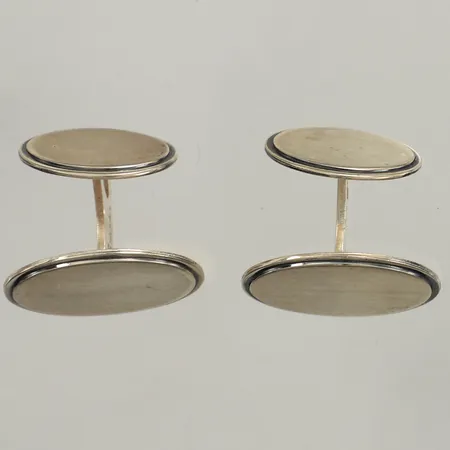 Ett par manschettknappar, längd 14,9mm, bredd 22mm, Ceson Guldvaru Ab,år 1965, silver Vikt: 10,9 g