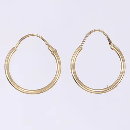 Ett par örhängen, creoler, Ø15mm, något ojämna, 14K Vikt: 0,7 g