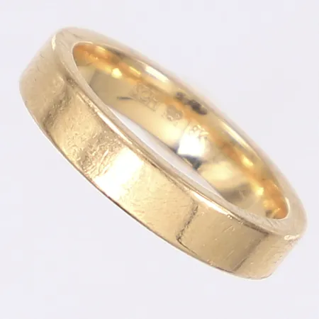 Ring slät, stl 16¾, bredd 4mm, repig, 18K Vikt: 6,5 g