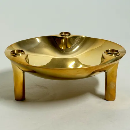 The nagel bowl, design Werner Stoff, mässing, Ø13,5cm, höjd 5,5cm, påse & sprucken originalkartong Vikt: 0 g