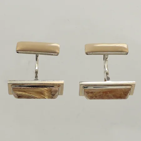 Ett par manschettknappar, rutilkvarts, längd 11,4, bredd 22,2mm, förgyllda, silver 830/1000 Vikt: 12,5 g