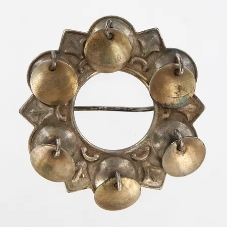 Brosch, Ø44mm, silver 830/1000 Vikt: 9,2 g
