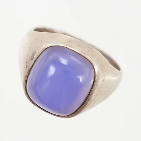 Ring med blå kalcedon sten, stl 16¾, bredd: 3-14mm, originaletui, silver 835/1000 Vikt: 6 g