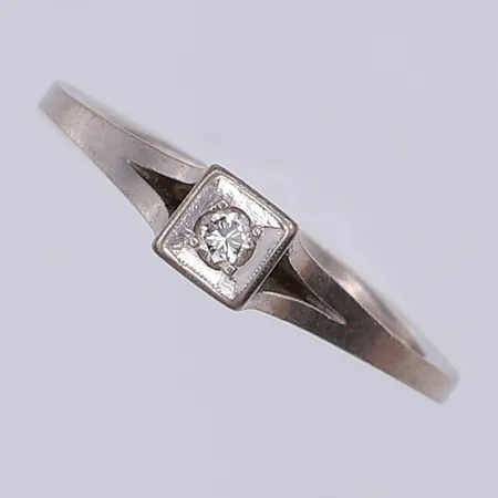 Ring, diamant 0,06ct, stl 16¾, vitguld, Alton år 1969, 18K Vikt: 2,9 g