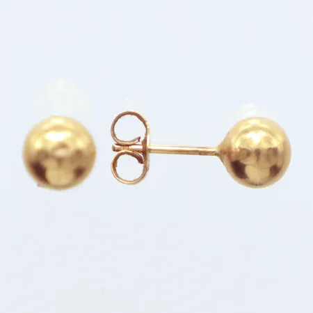 Ett par örhängen, längd 1,5 cm, 18k Vikt: 0,6 g