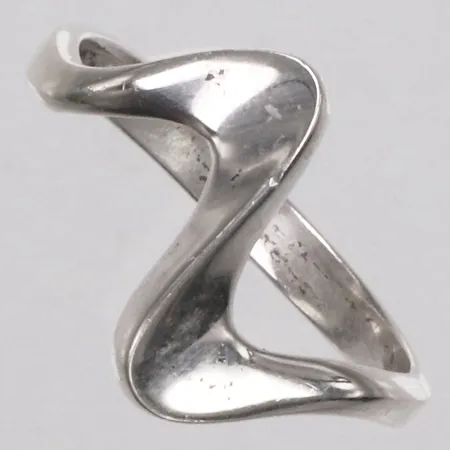 Ring, stl 18, bredd 3mm, 925/1000 silver Vikt: 2,8 g