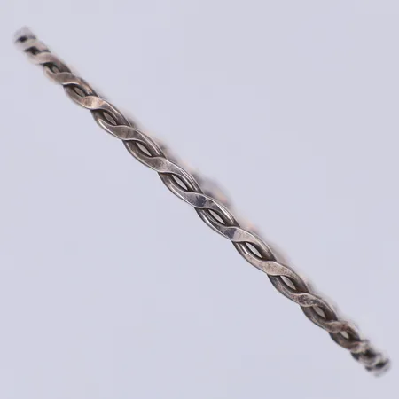 Armring, flätat mönster, Ø70mm, bredd 3,5mm, saknar stämplar, silver Vikt: 7,5 g