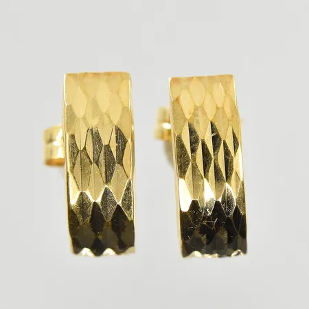 Ett par örhängen, längd 12 mm, bredd 4 mm, stoppar låser dåligt, 18K. Vikt: 0,6 g