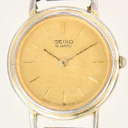 Damur Seiko, stål, quartz, ref-nr: 7320-2010, serie-nr: 4D1280, Ø21mm, saknar länk/armband, repigt glas, repig boett, batteribyte krävs, inga tillbehör