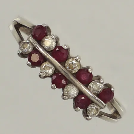 Ring stl 17¼, bredd 1,6-5,8mm, 925/1000 silver  Vikt: 1,6 g