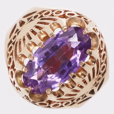 Ring, lila sten, stl 18½, bredd 4,7-19,3mm, roséfärgad, 14K  Vikt: 6,4 g
