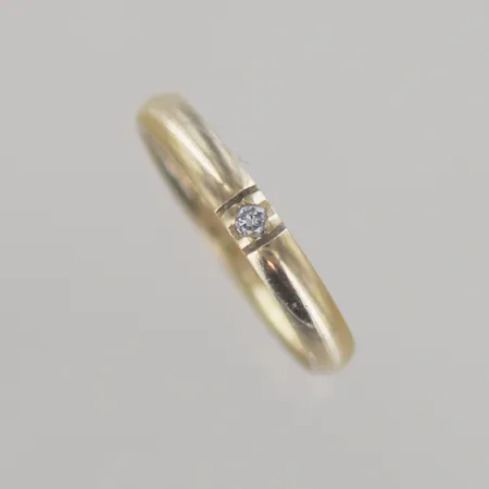 1solitär 0,03ct 18k 3,1 gr Ø 17,75 mm Vikt: 3,1 g