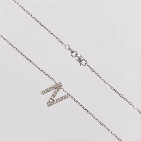Collier, diamanter 18 x ca0,01ct, bokstaven N, 41,5cm, vitguld, 14K  Vikt: 4,5 g
