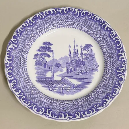 Tallrik Rörstrand Ø 23cm, modell Spets år 1845-1934, spricka Vikt: 0 g