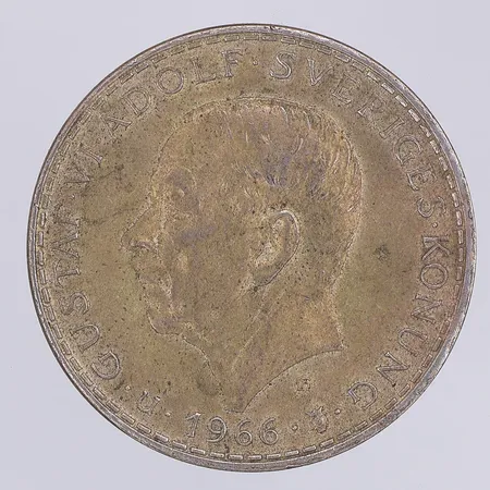 Mynt Gustaf VI Adolf, minne av tvåkammarriksdagens tillkomst, 1966, nominellt värde 5kr, 400/1000 silver Vikt: 18,1 g