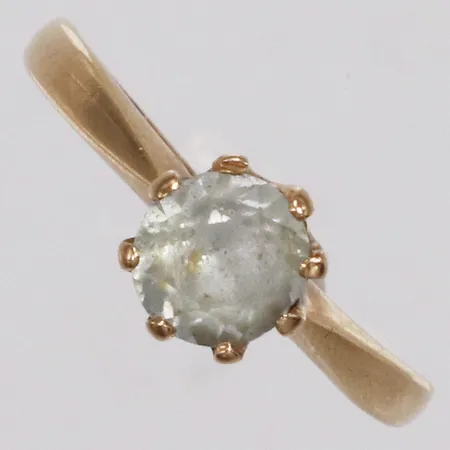 Ring, vit sten, stl ca 14¾, gravyr, defekt bucklig, 18K  Vikt: 1,3 g