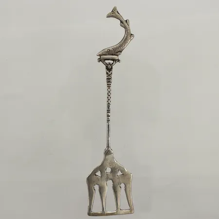 Sardingaffel, längd 13cm, silver 830/1000 Vikt: 12,9 g