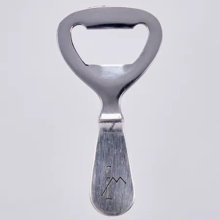 Kapsylöppnare Wiwen Nilsson, Nilsson Ab Wiwen 1957, med rostfri del Denmark, längd ca 8cm, graverad EM Vikt: 30,4 g