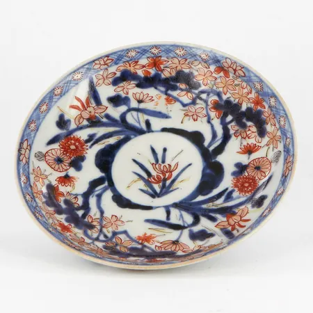 Fat Ø13cm, Kina, Imari, troligen 1700-tal, smärre glasyrdefekter,  Vikt: 0 g