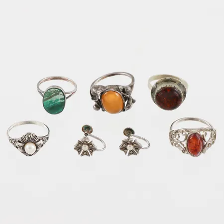 Ringar 5 st + örhängen paret, silver. Vikt: 17,4 g