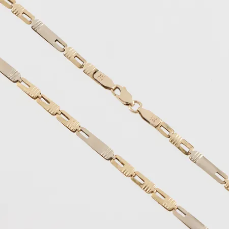 Collier, längd ca 52 cm, bredd 3.5 mm, 14k. Vikt: 9,4 g