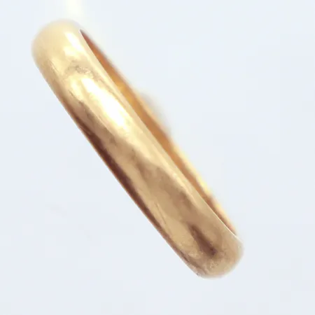 Ring slät, Ø17¼, 18k  Vikt: 4,4 g