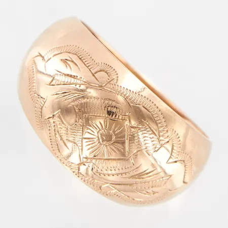 Ring, stl 18½, bredd ca 12,5mm, 14K Vikt: 5,6 g