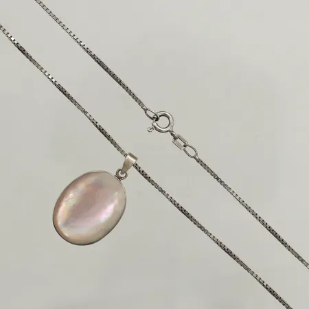 Kedja Venezia, längd 42cm, bredd 1,3mm, hänge, pärlemorplatta, längd 29mm, bredd 17,2mm, silver Vikt: 6,7 g