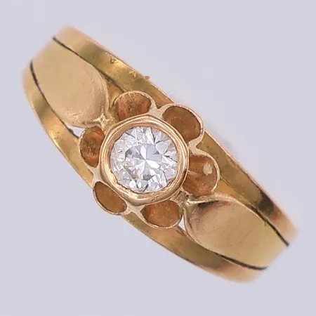 Ring, vit sten, stl 14¼, Petterson, 18K Vikt: 1,8 g