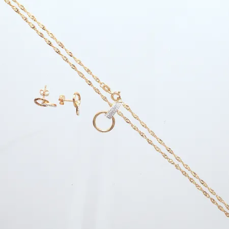 Set. Kedja Singapore längd 50cm, hänge 1,7cm, ett par örhängen 1cm, Guldfynd, 18K Vikt: 5,1 g