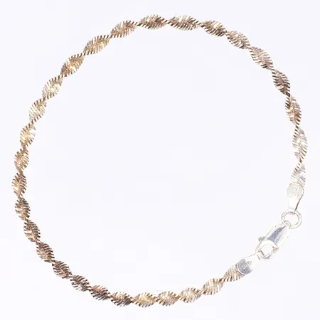 Armband, vriden länk, GHA, längd 19cm, bredd 3mm, silver 925/1000 Vikt: 3,2 g