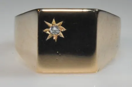 Ring BMB med sten  guld  Ø 17,5mm B 5-10mm Vikt: 8,8 g