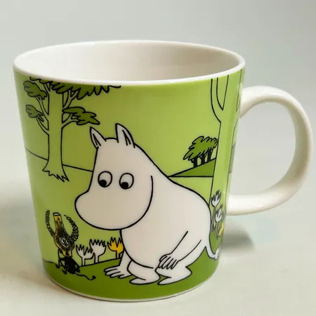 Mugg, Mumin, Mumintrollet, Arabia, kommer från serien "Mumintrollet och marsinnevånarna" höjd 8 cm, Ø8,5 cm, rymmer 0,3L, porslin Vikt: 0 g