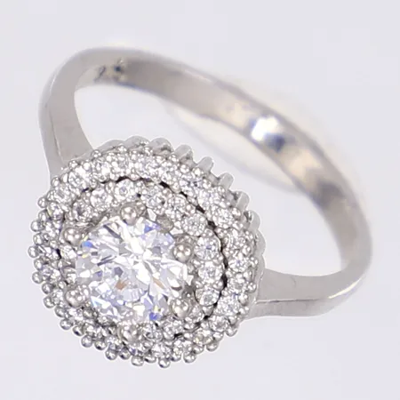 Ring med vita stenar, stl 17¼, bredd 2-11mm, silver 925/1000 Vikt: 2,9 g