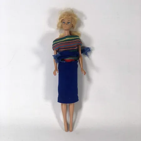 Docka Barbie, märkt Mattel 1958/1962, med "Ponytail", höjd ca 30 cm, smärre slitage Skickas med paket.
