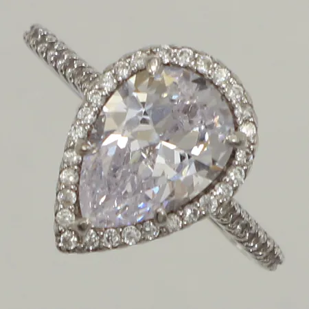 Ring, vita stenar, stl 15½, bredd 1,6-13,4mm, 925/1000 silver  Vikt: 2,8 g