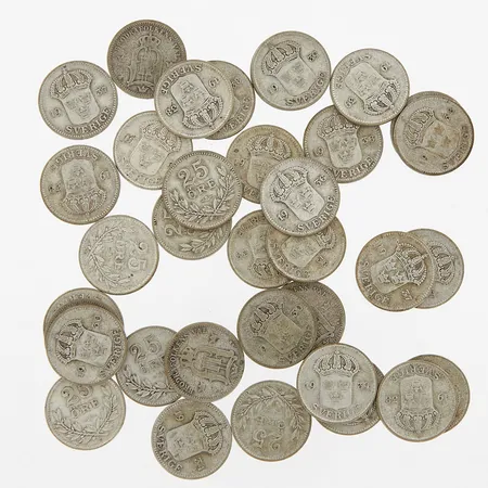 35 Mynt, 25-öringar, Ø17mm, silver 600/1000 Vikt: 82,9 g