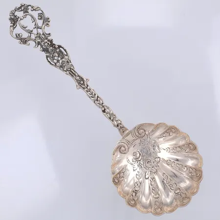 Serveringssked, 18cm, GEWE år 1950, 830/1000 silver, 50,9g Vikt: 50,9 g