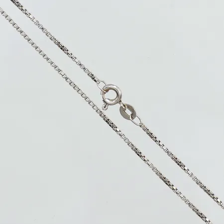 Kedja Venezia, längd 42cm, bredd 1,3mm, vitguld, 18K  Vikt: 4,3 g
