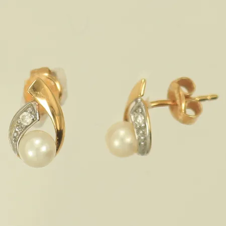 Örhängen med pärlor och vita stenar, längd 9mm, bredd 5mm, 18K, 1g 