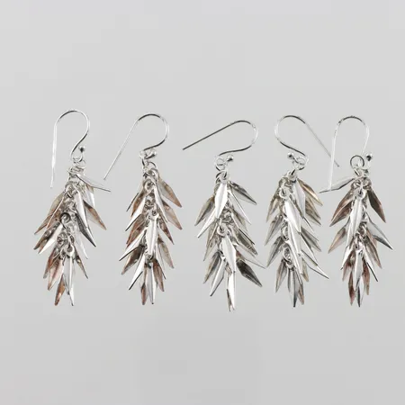 Örhängen 5st, höjd ca 5cm, silver  Vikt: 10,9 g