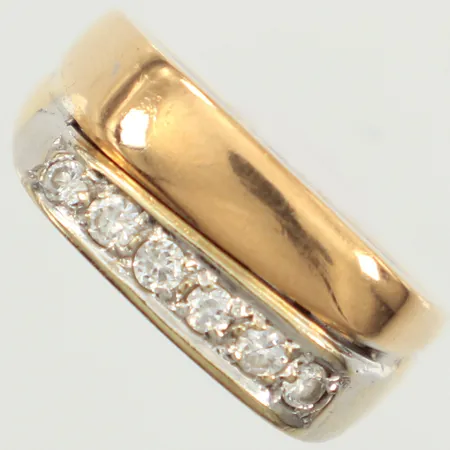 Ring med stenar, stl 18, bredd 4-8,5mm, tvåfärgad, 18K  Vikt: 6,4 g