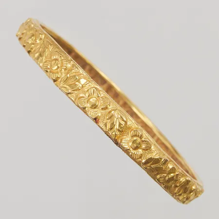 1 Armring, skadad, Ø6,5cm,  21K 13,6g.