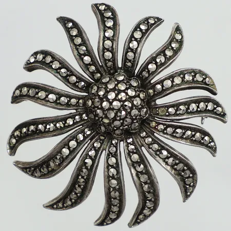 Brosch, markasiter, Ø40mm, 830/1000 silver  Vikt: 14 g