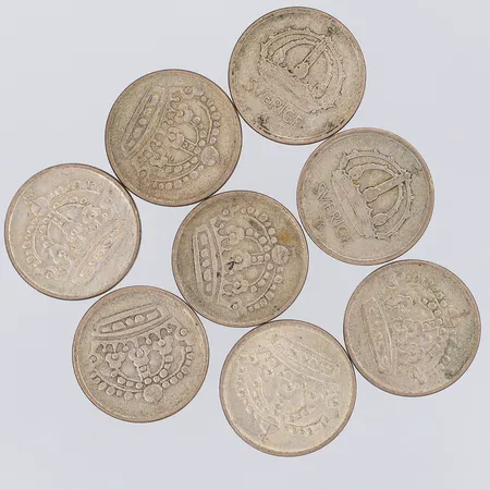 8 Mynt nominellt värde 25 öre, 1943-57. 400/1000 silver Vikt: 18,3 g