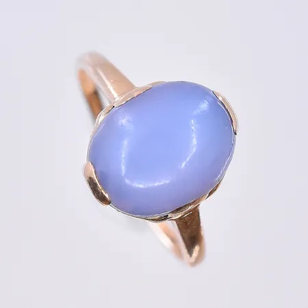 Ring med blå sten, stl 16, bredd 2-12 mm, 18K. Vikt: 3,5 g